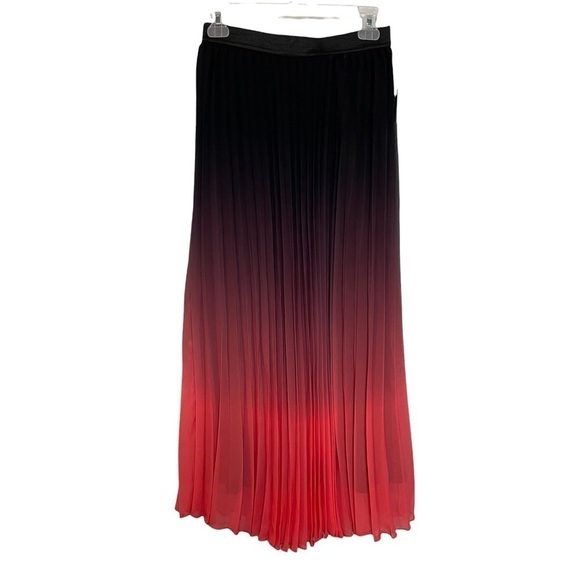VENUS Dresses & Skirts - WD NY Ombré Lined Pleated Skirt NWT